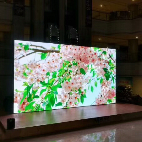 Tablero digital de vídeo de alquiler de publicidad con pantalla LED de escenario móvil