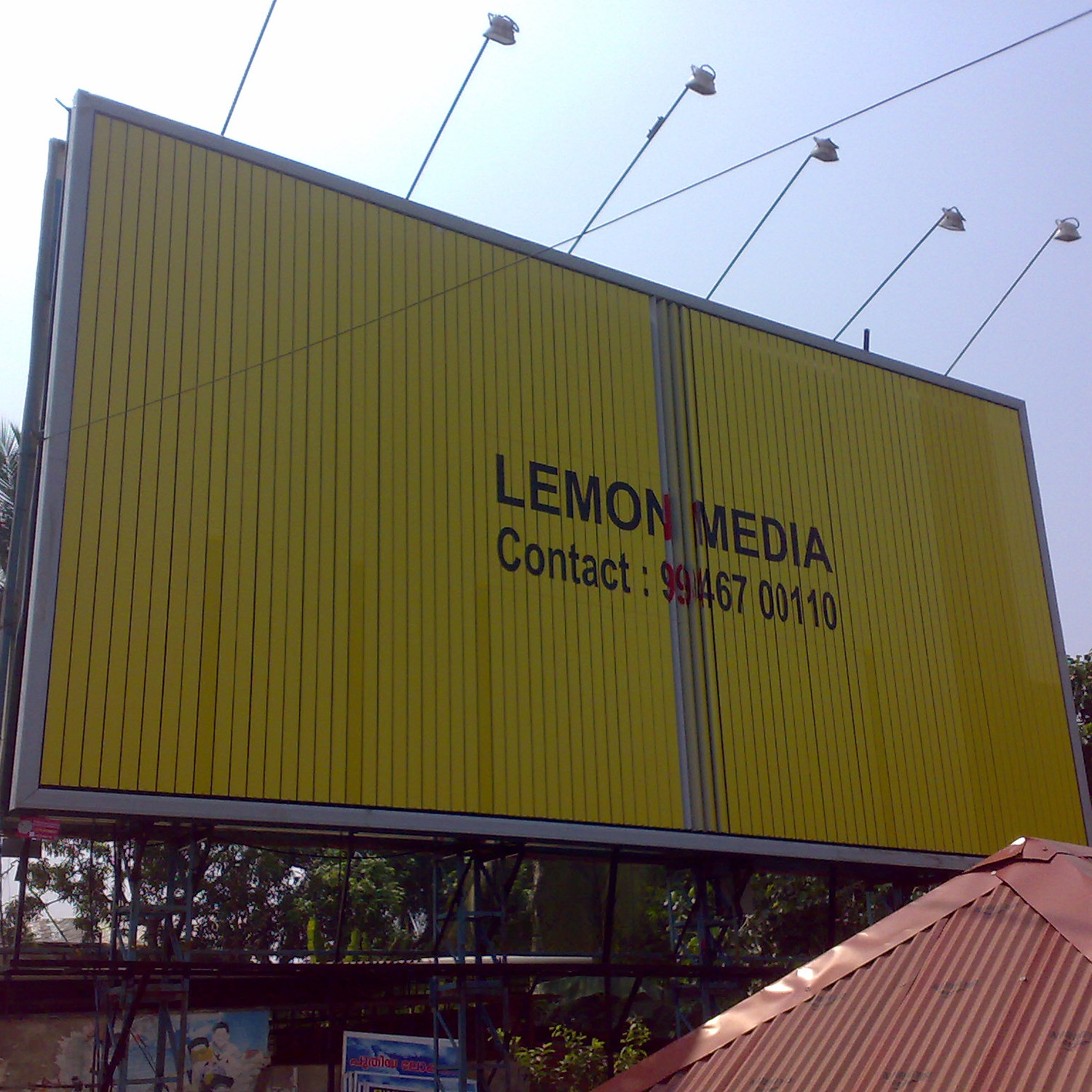 Publicidad exterior Valla publicitaria de vinilo montada en la pared Tri-prismas