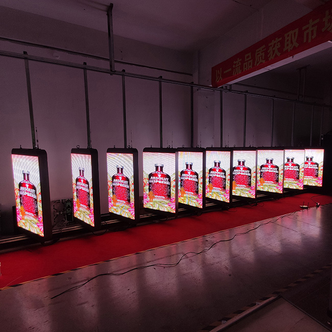 Exhibición de pantalla digital de poste de lámpara LED P6 para exteriores